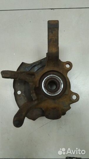 Кулак поворотный передний правый Nissan Maxima