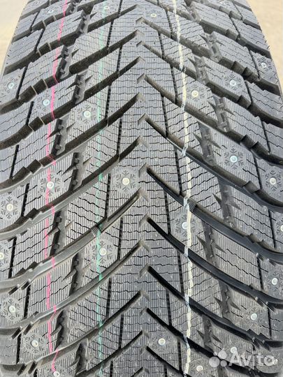 Zmax Winternova Stud II 225/45 R17 95T