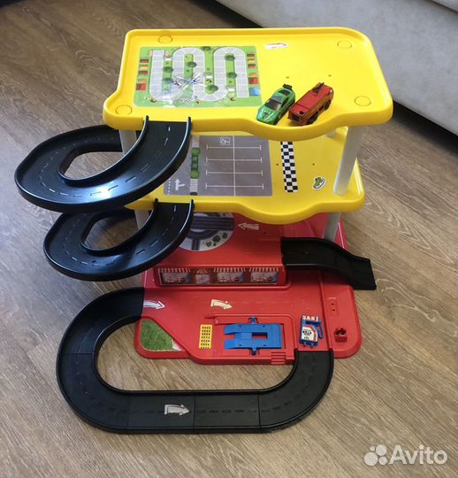 Игровой гараж для машин