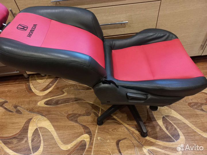 Компьютерные кресла, разные Honda,Sitland