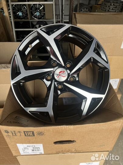 Диски Xtrike R066 R16 5/114.3 Новые