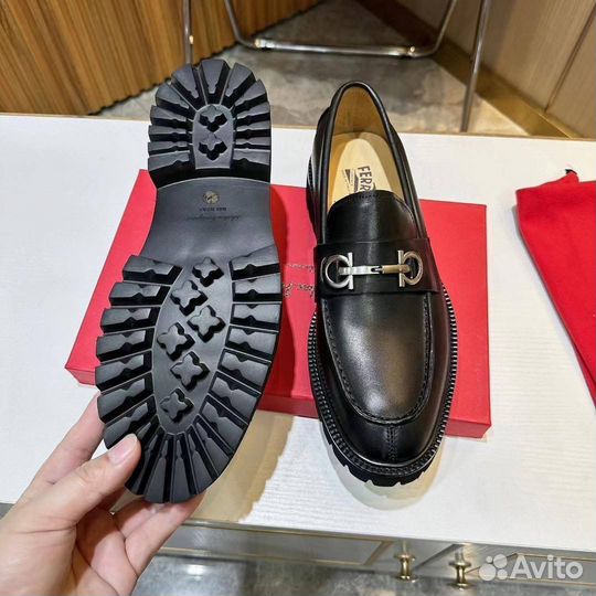 Идеальные лоферы Salvatore Ferragamo для активных людей