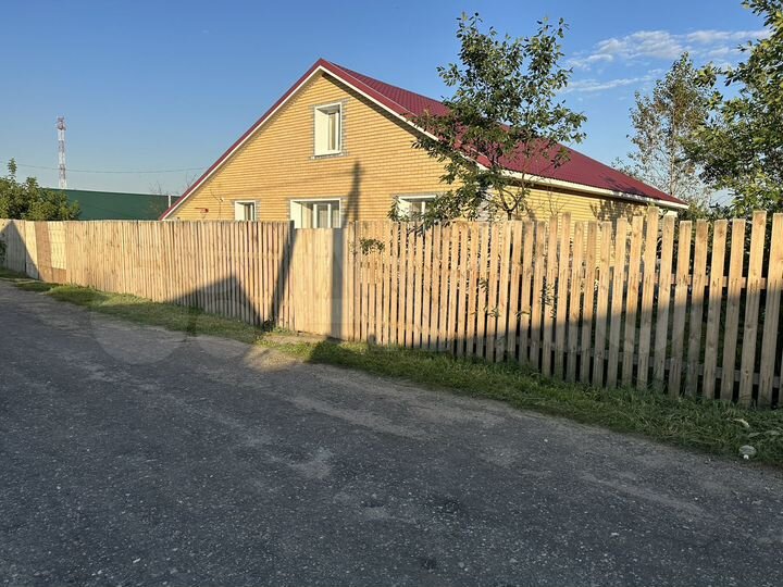 Дом 300 м² на участке 10 сот.