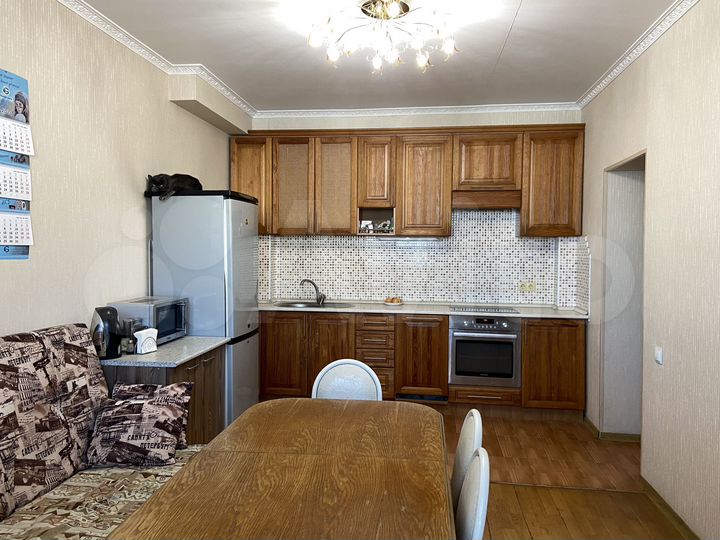 4-к. квартира, 126 м², 8/11 эт.