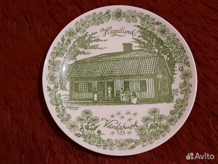 Декоративная фарфоровые тарелки. Архитектура