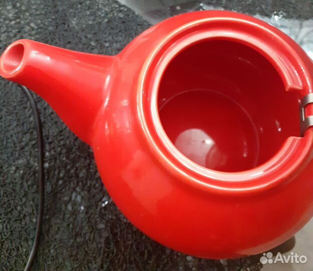 Набор- заварочный чайник и сахарница