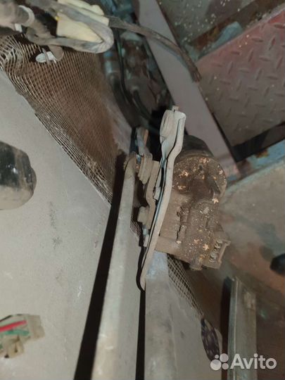 Моторчик дворников на пежо 405