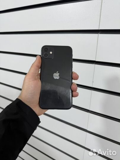 iPhone 11, 64 ГБ