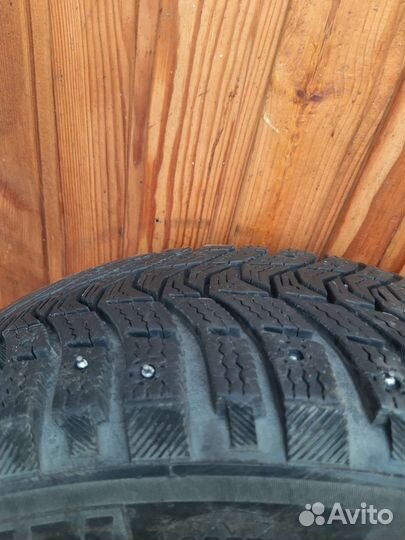 Michelin X-Ice North 3 215/60 R17