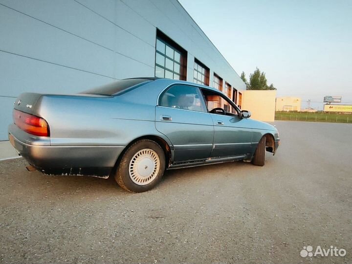 Toyota Crown 2.5 AT, 1992, 395 555 км