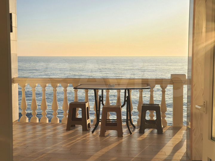 Квартира-студия, 84 м², 2/2 эт.