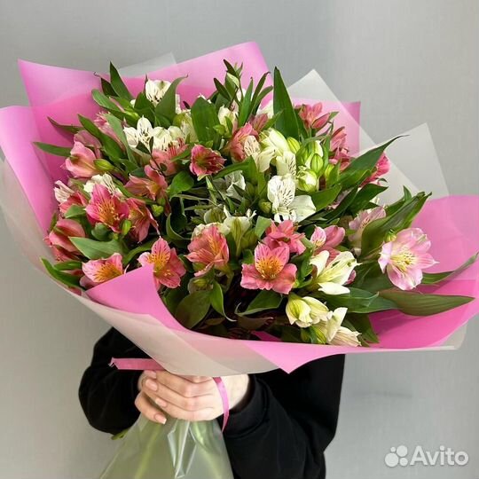 Стойкий букет Альстромерий