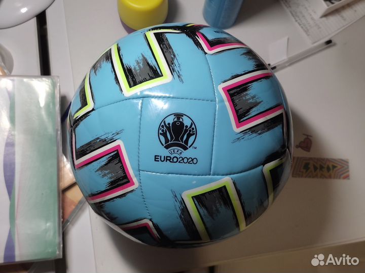 Футбольный мяч adidas для пляжного футбола