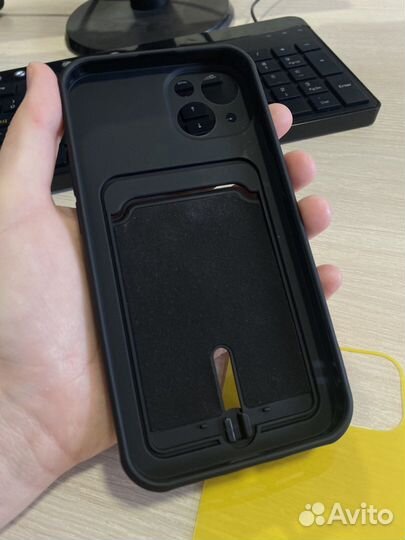 Чехол на iPhone 13 с картхолдером