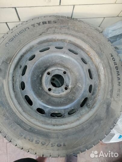 Зимняя резина с дисками 195/65/15 на Пежо партнер