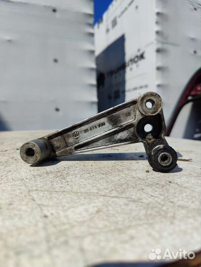 Кронштейн ролика Грм opel omega b