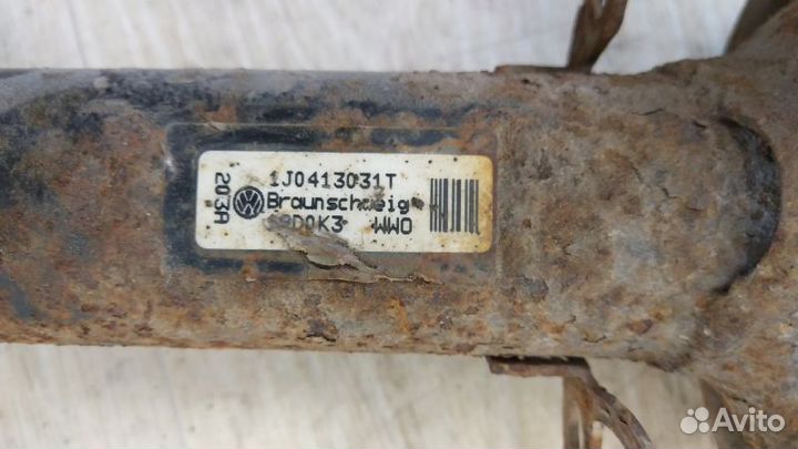 Стойка передняя левая Volkswagen / Audi / Seat / S