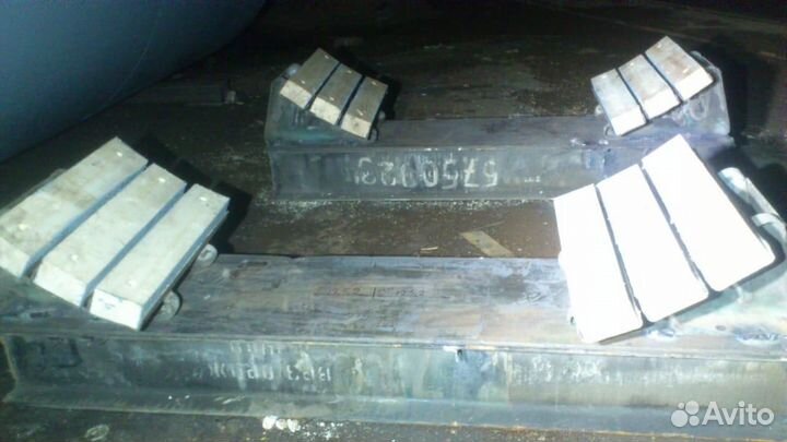 Ложементы для ёмкости