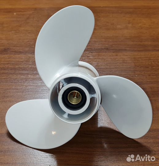 Винт гребной Yamaha 9.9-15, F9.9-F20 3x9-1/4x9 3/4