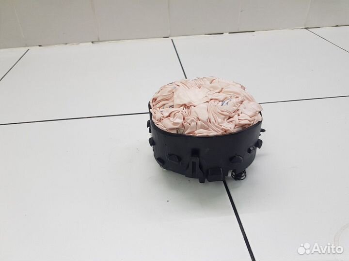 Подушка безопасности водителя (Kia K5 III)