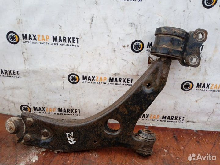 Рычаг подвески Ford Focus 2 2005 перед. лев. (б/у)