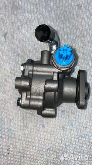 Насос гур KYB Volkswagen Touareg