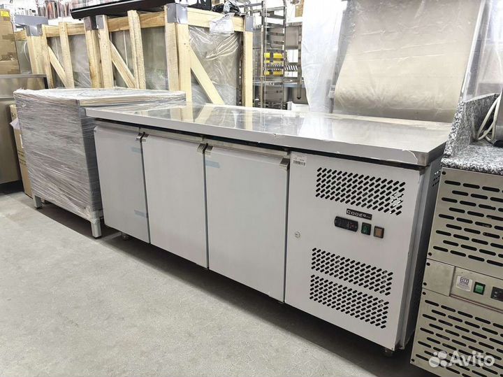 Стол холодильный Cooleq GN3100TN без борта