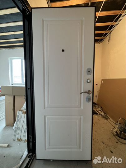 Дверь металическая с терморазрывом