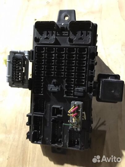 Блок предохранителей Hyundai Santa Fe 1