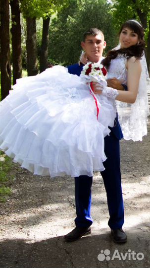 Свадебное платье
