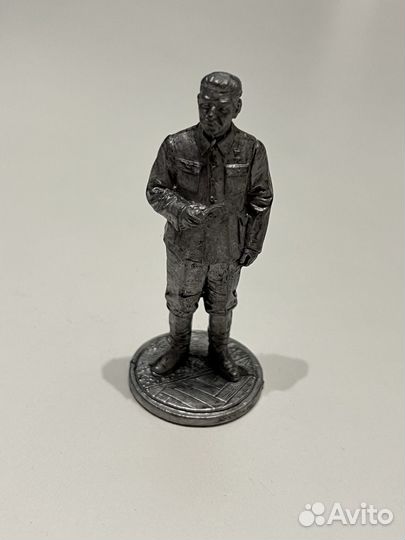 Сталин оловянная фигурка