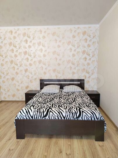 2-к. квартира, 65 м², 1/16 эт.