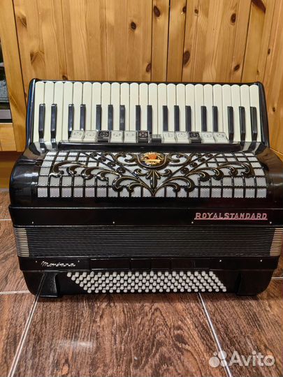 Аккордеон royal standart