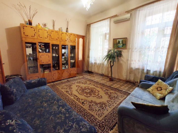 3-к. квартира, 54 м², 2/4 эт.