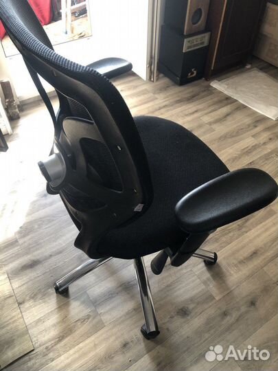 Компьютерное кресло