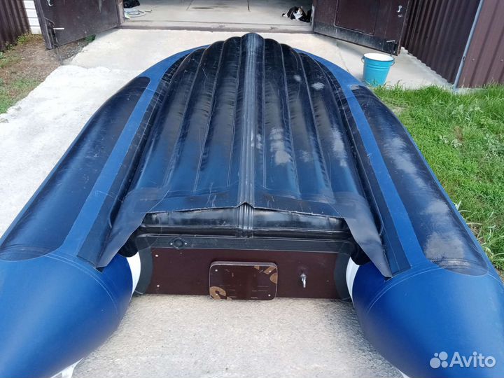 Надувная лодка