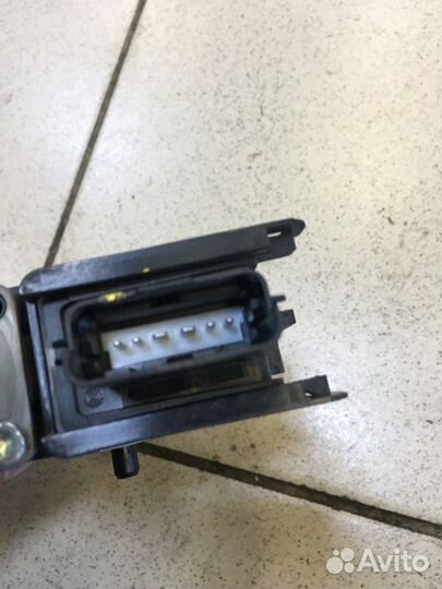 Мотор стеклоподъемника задний правый Hyundai I40