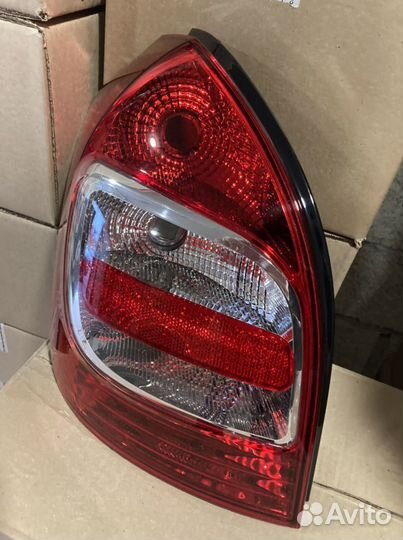 Фонарь задний правый, левый калина универсал 2194