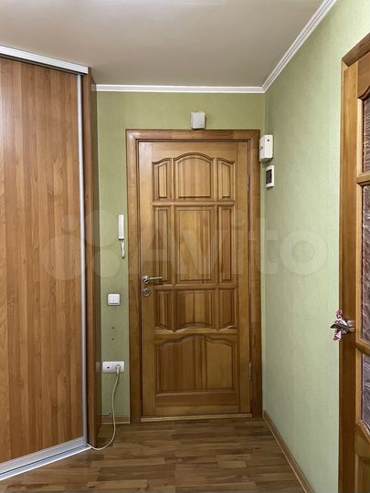 2-к. квартира, 56 м², 2/8 эт.