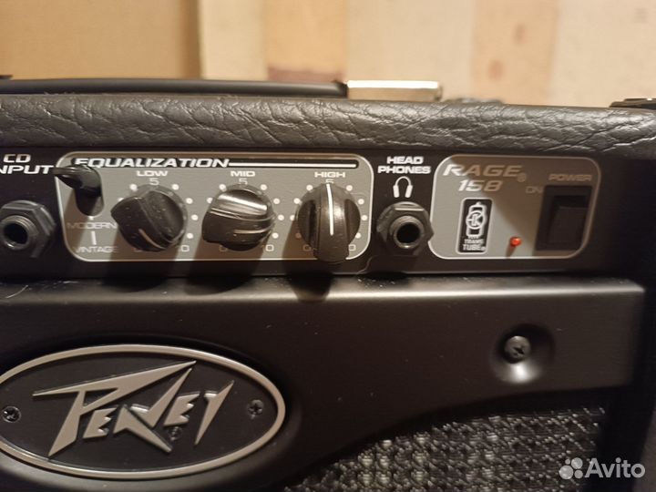 Гитарный комбоусилитель Peavey Rage 158