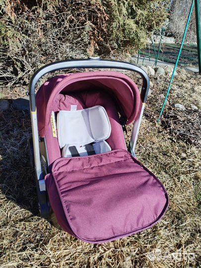 Коляска-автокресло для малыша