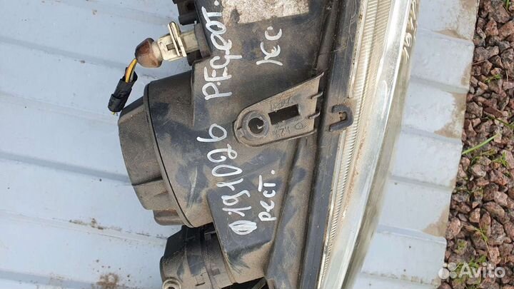 Фара правая Peugeot 306 1993-2003