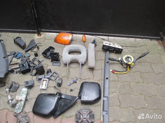 Элементы салона автомобиля