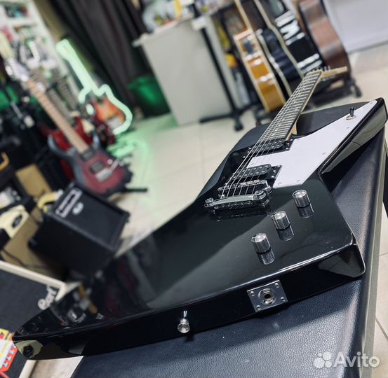 Электро гитара explorer новая