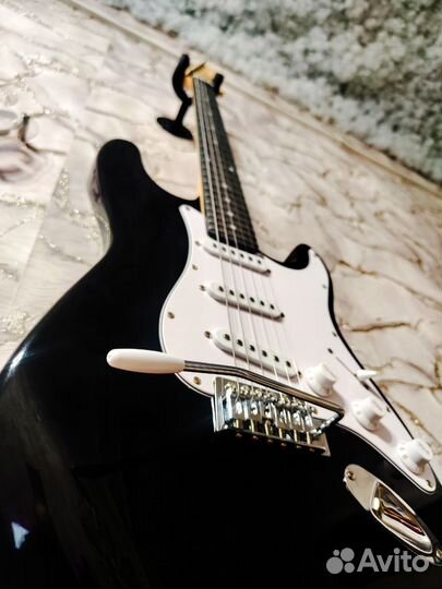 Электрогитара Rocket Stratocaster