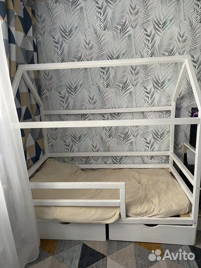 Детская кровать домик бу