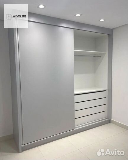 Шкаф распашной с фрезеровкой