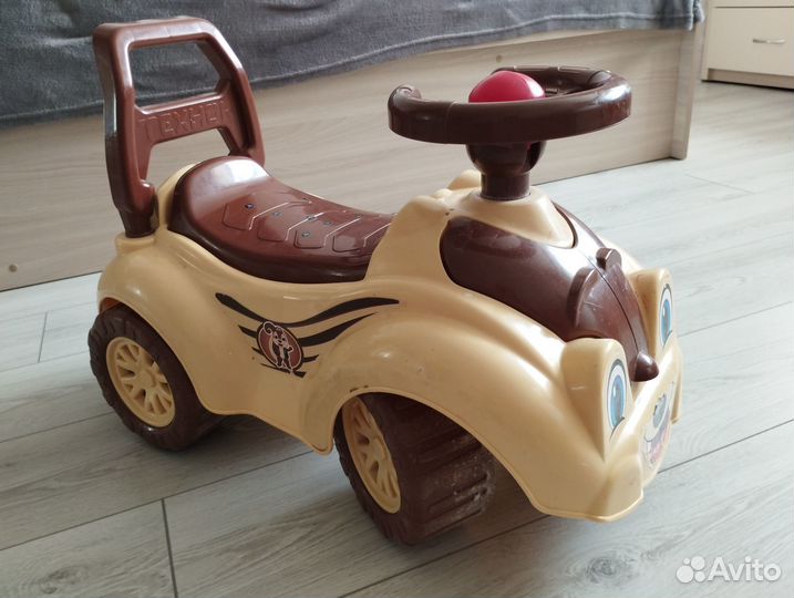 Машинка каталка толокар