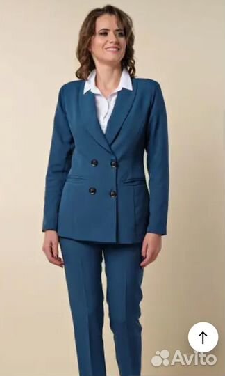 Костюм женский пиджак и брюки 50 размер