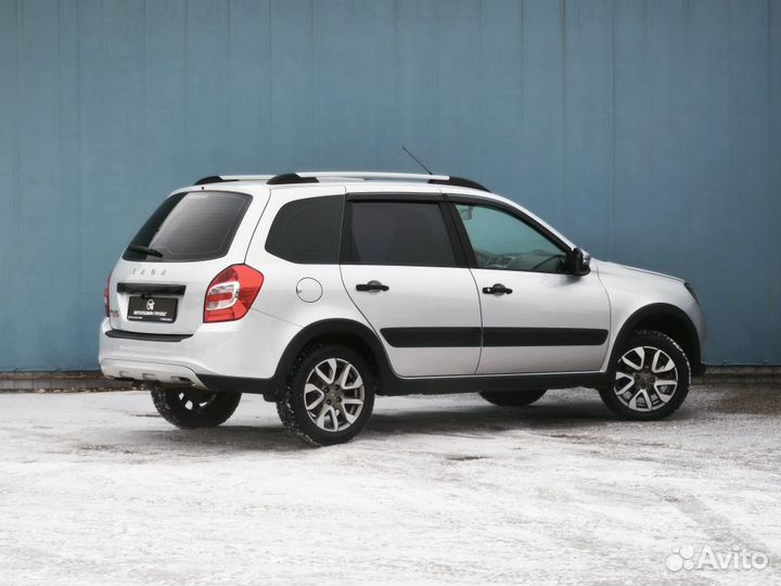 ВАЗ Granta Cross 1.6 МТ, 2022, 42 132 км